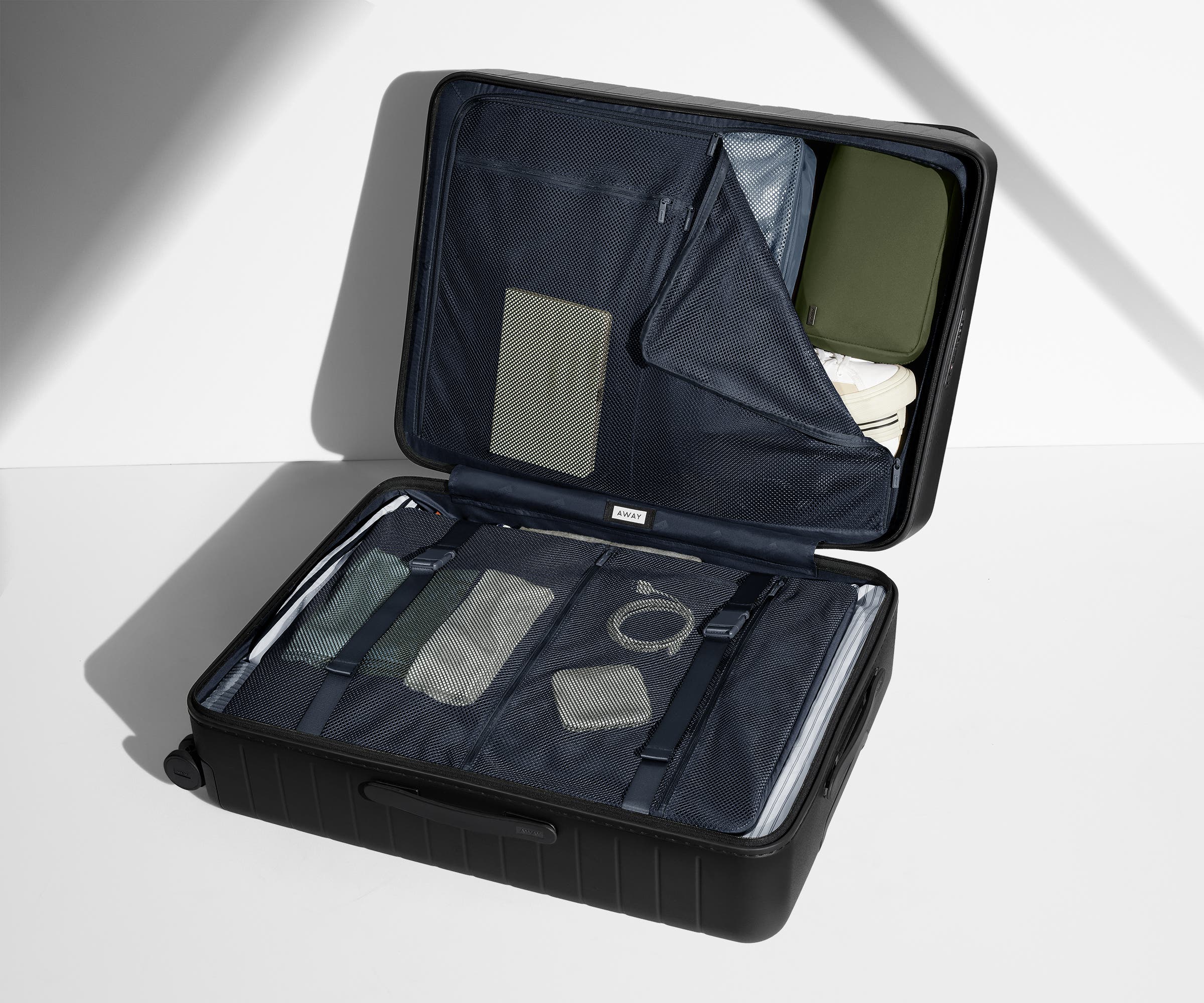 Away The Medium Suitcase - Jet Black