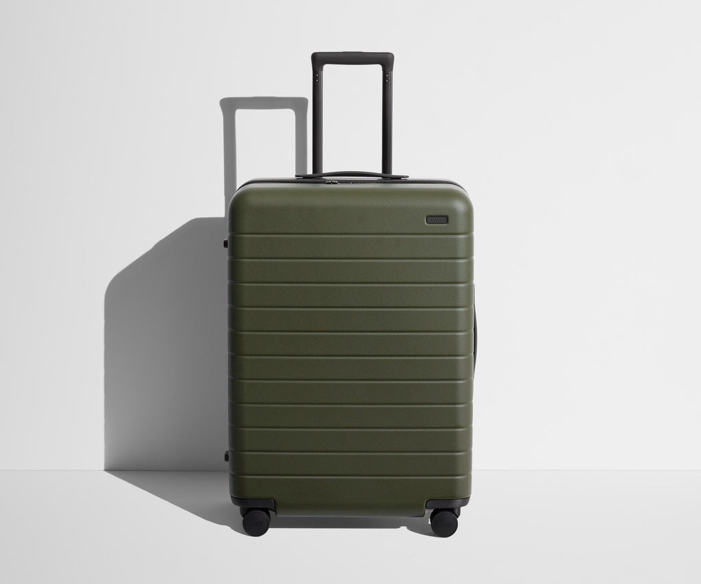 Away The Medium Suitcase - Olive Green