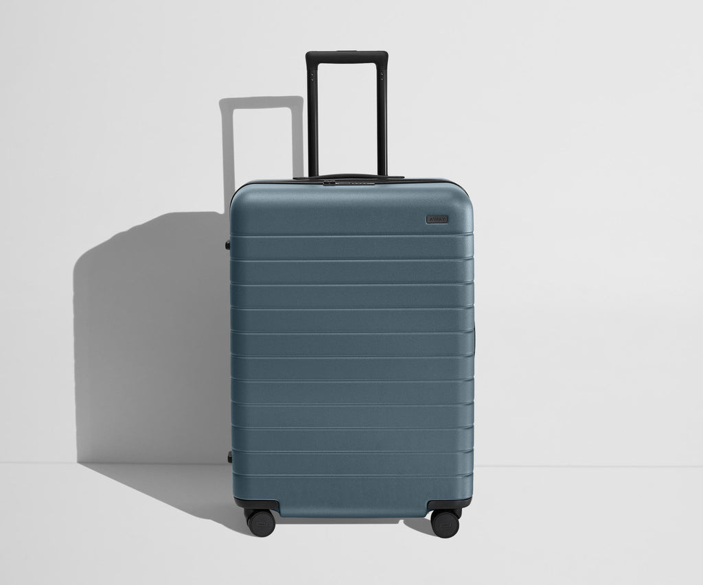 Away The Medium Flex Suitcase - Coast Blue
