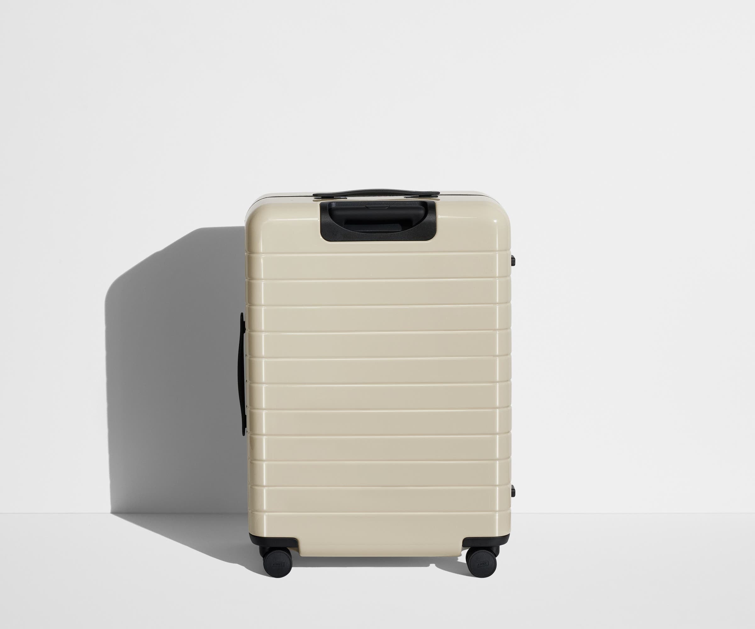 Away The Medium Suitcase - Salt White (Gloss)