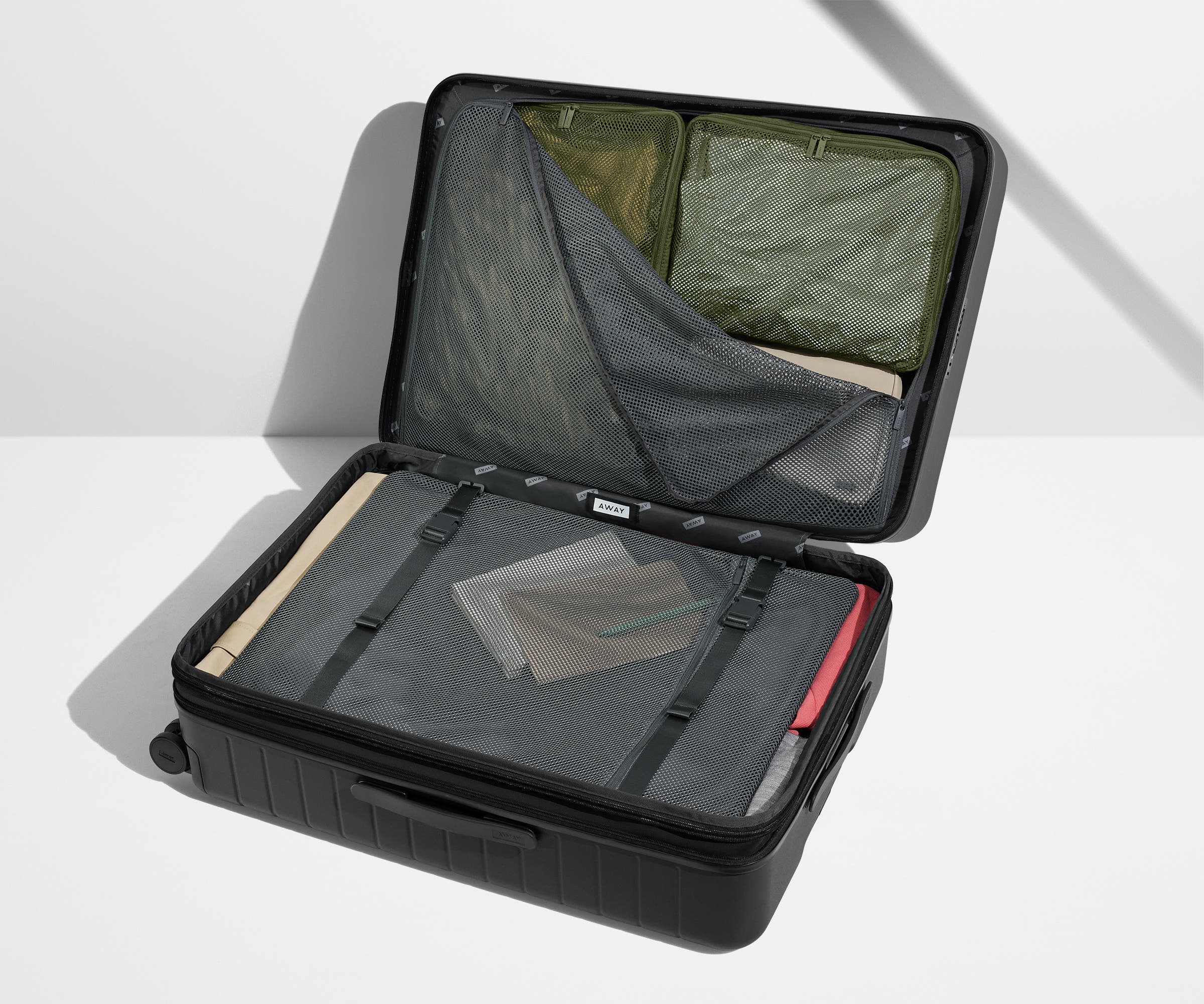 Away The Large Flex Suitcase - Jet Black (DTM)