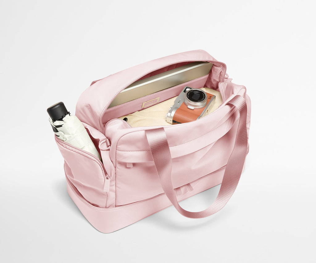 Away Featherlight Overnight Bag Crossbody Bag - Blush Pink