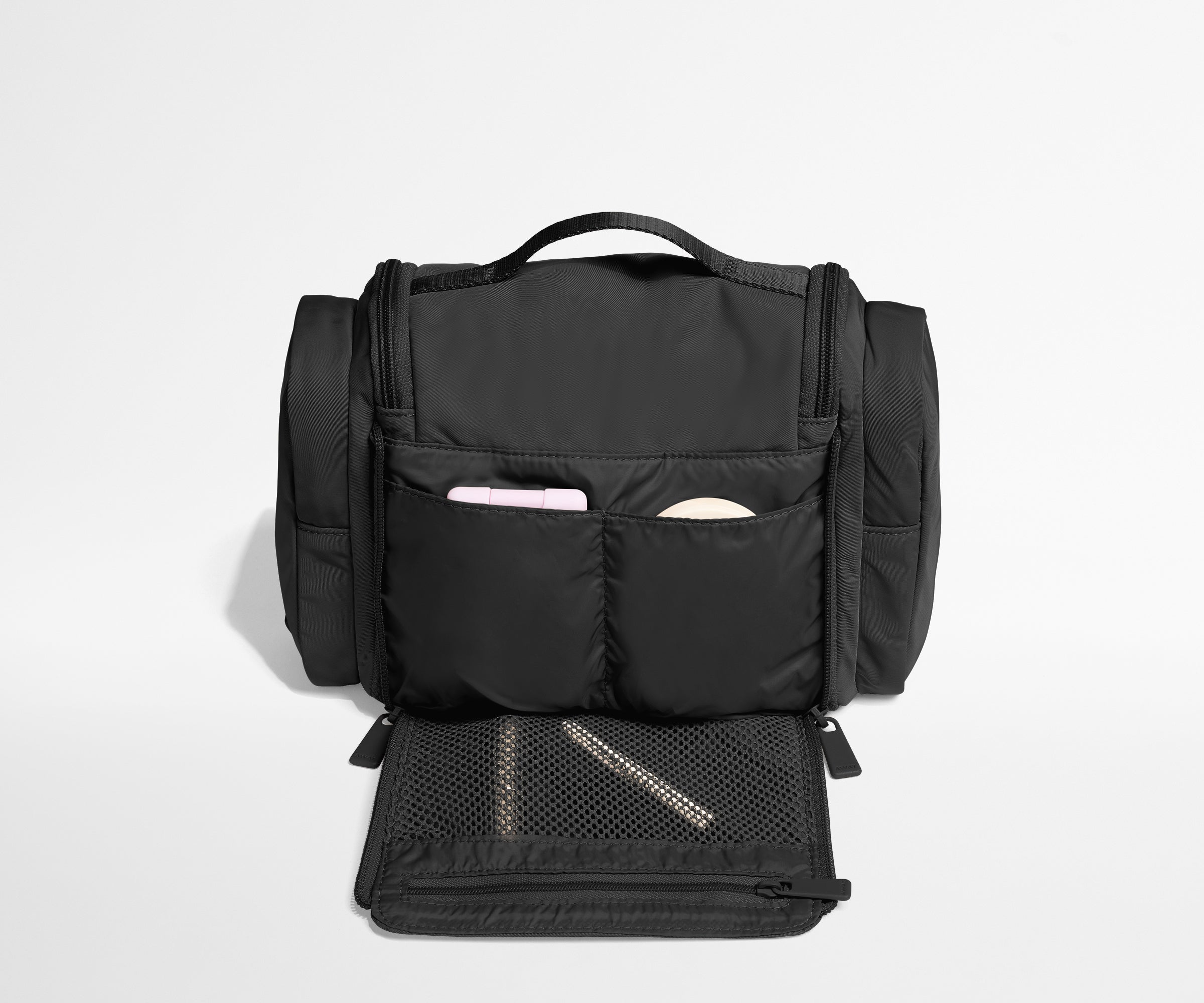 Away Featherlight Hanging Travel Vanity Travel Accessory - Jet Black