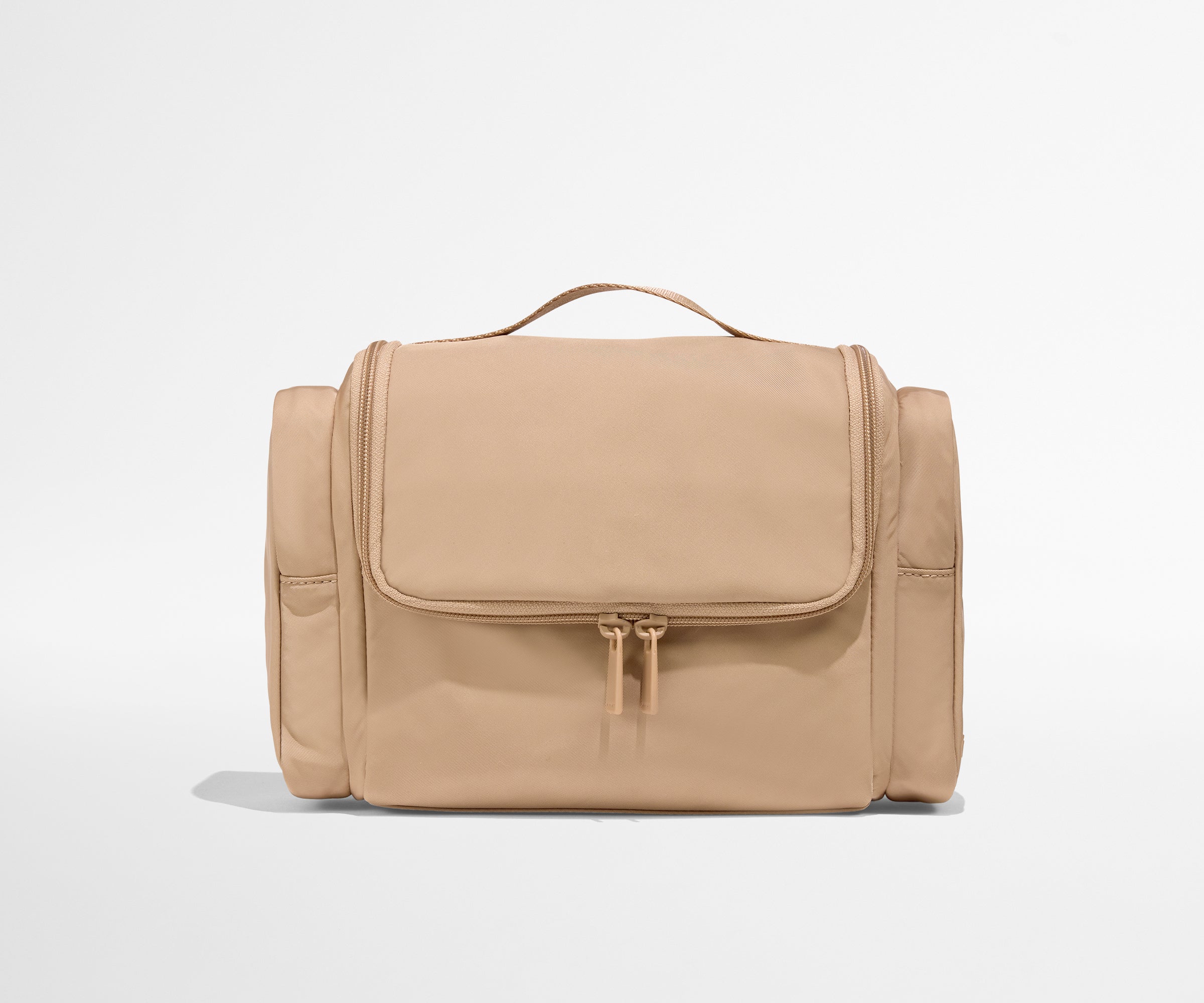 Away Featherlight Hanging Travel Vanity Travel Accessory - Camel Brown