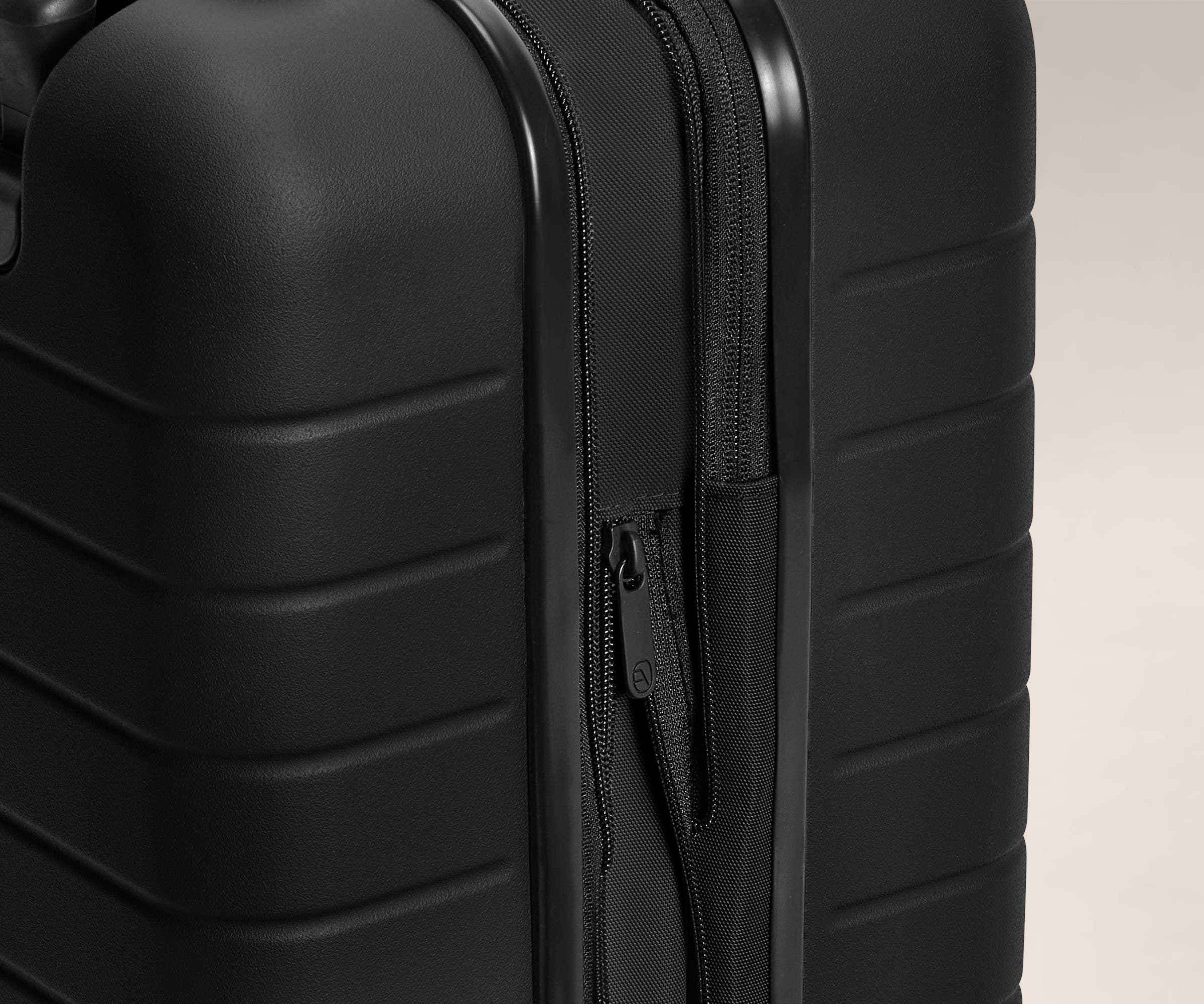 Away The Large Flex Suitcase - Jet Black (DTM)