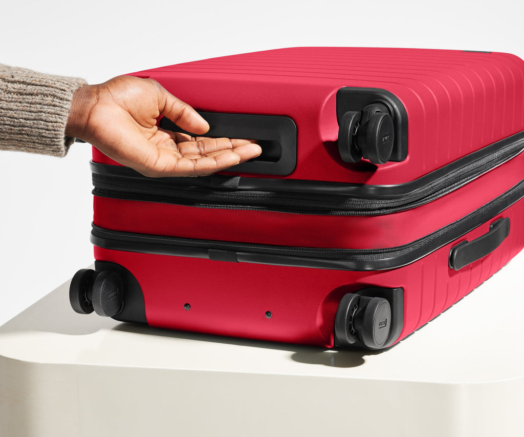 Away The Carry-On Flex Suitcase - Cherry Red