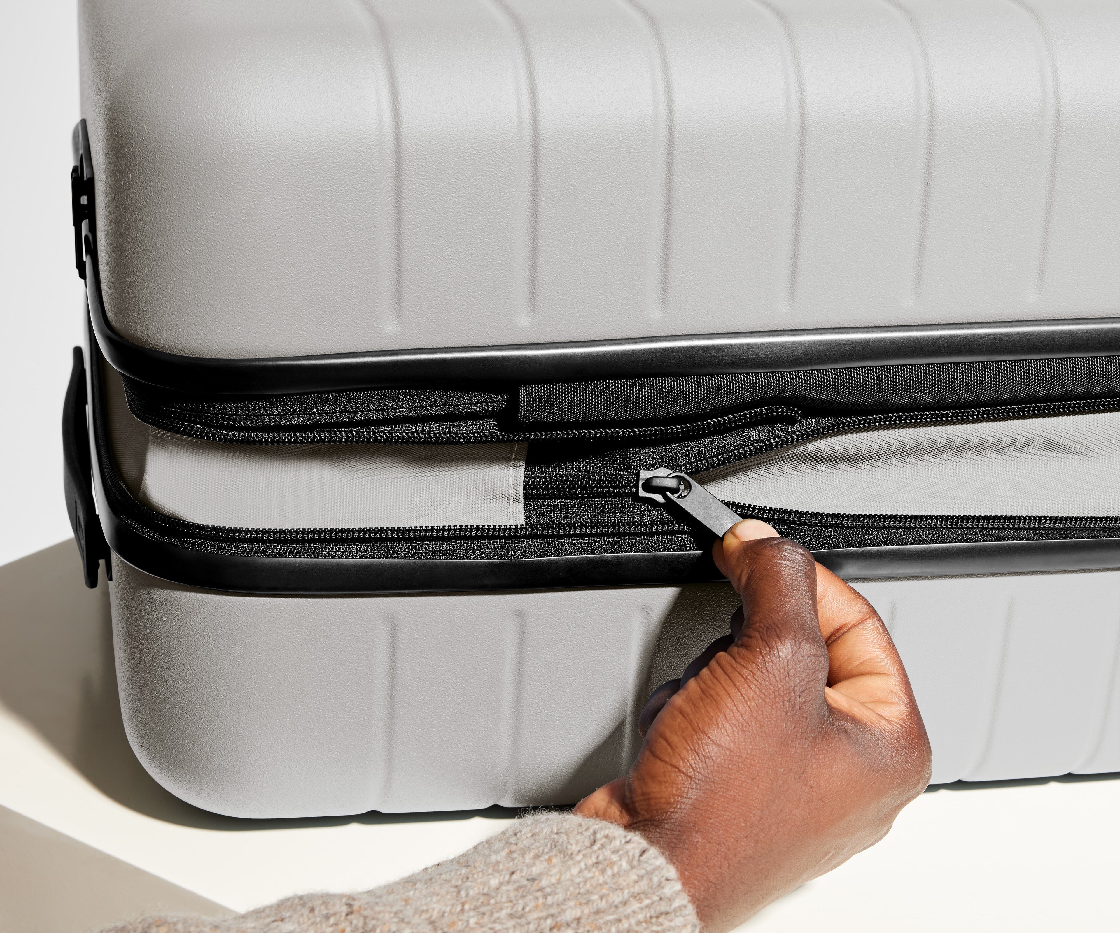 Away The Bigger Carry-On Flex Suitcase - Cloud Gray