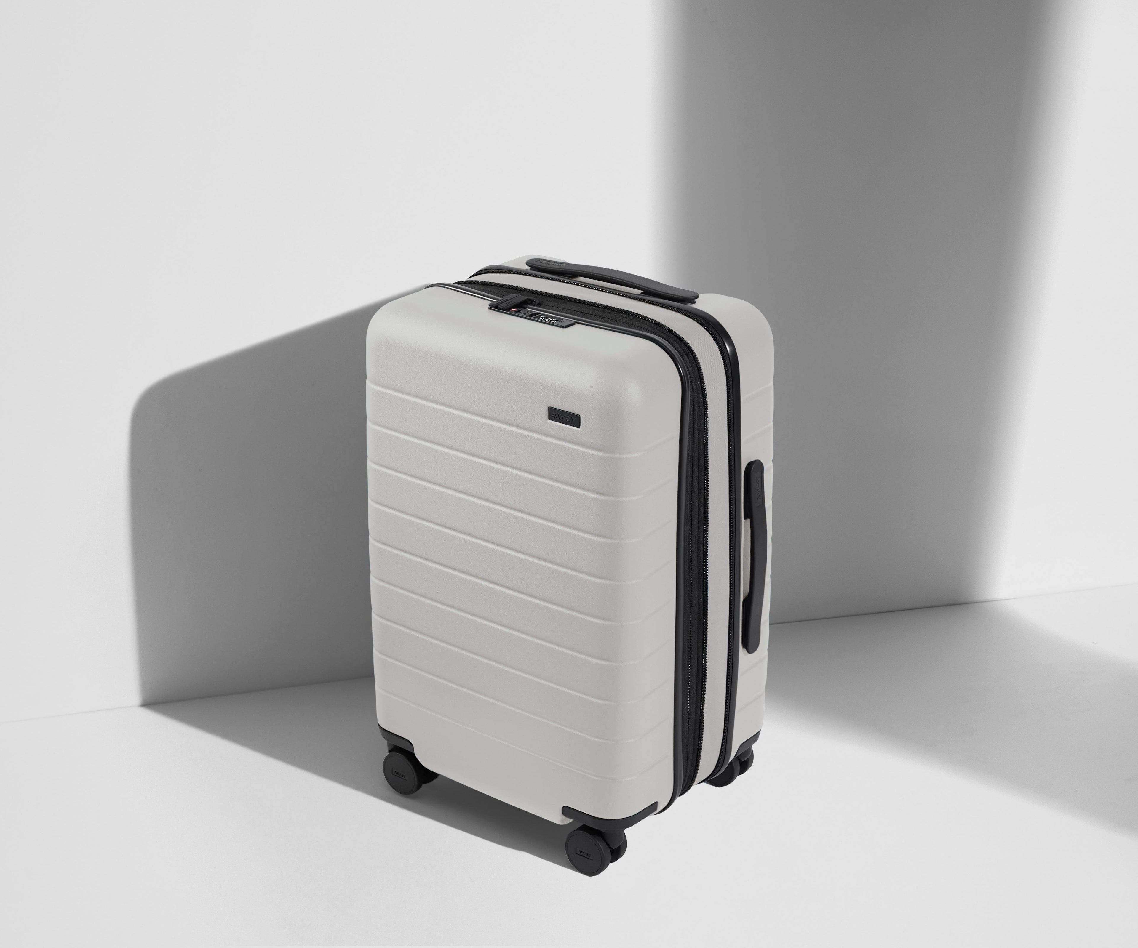 Away The Carry-On Flex Suitcase - Cloud Gray