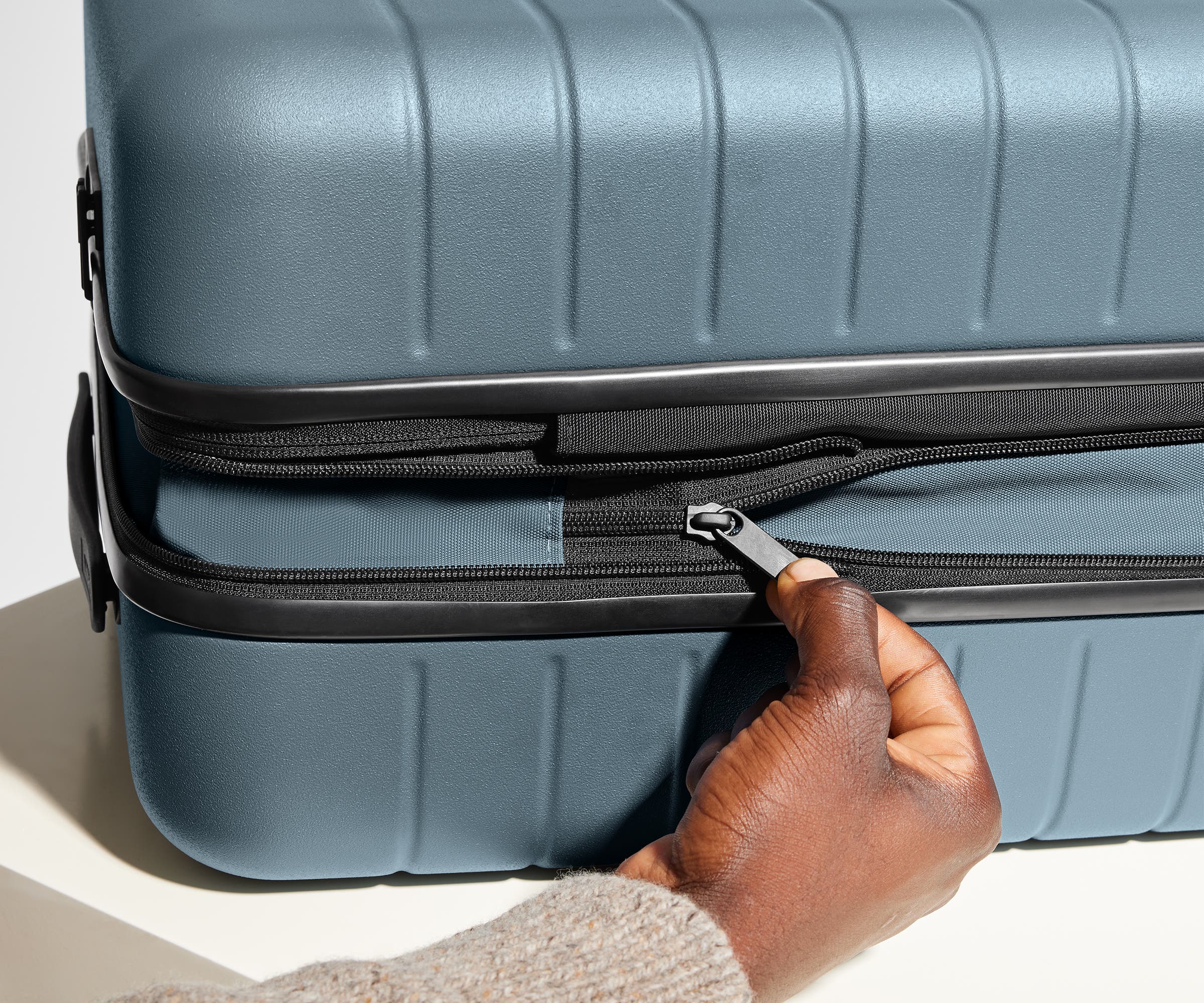 Away The Carry-On Flex Suitcase - Coast Blue (DTM)
