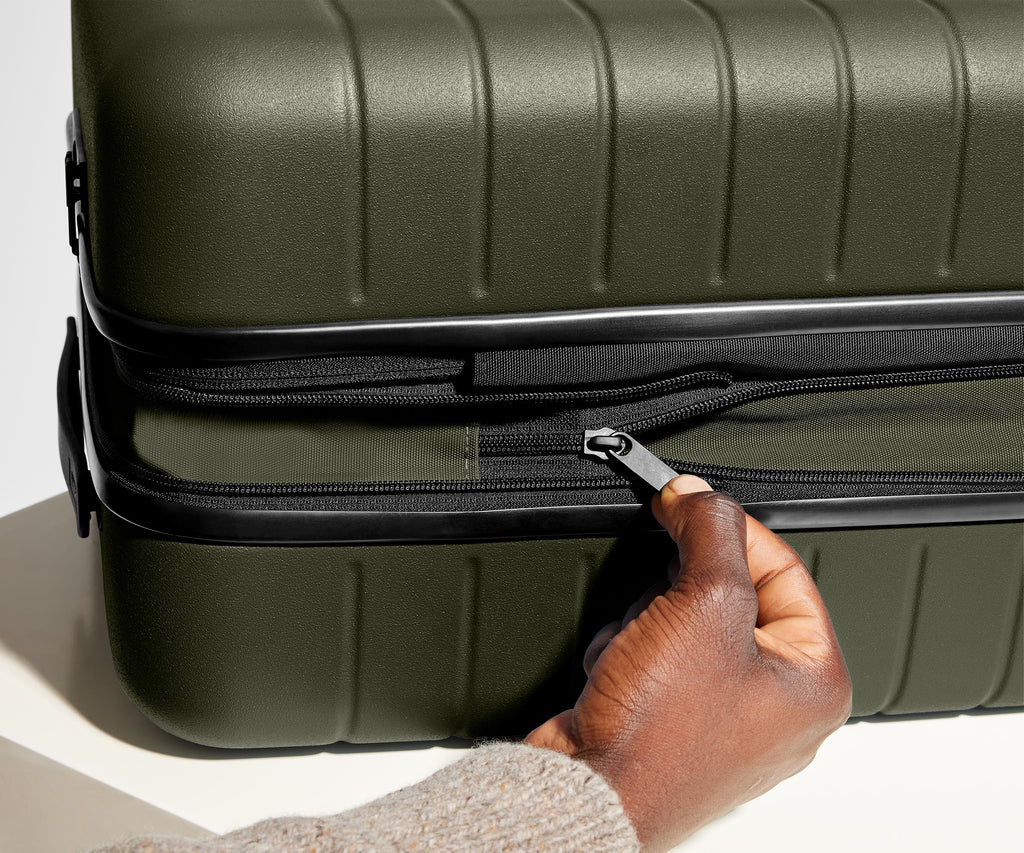 Away Celebration Bundle Garment Bag
