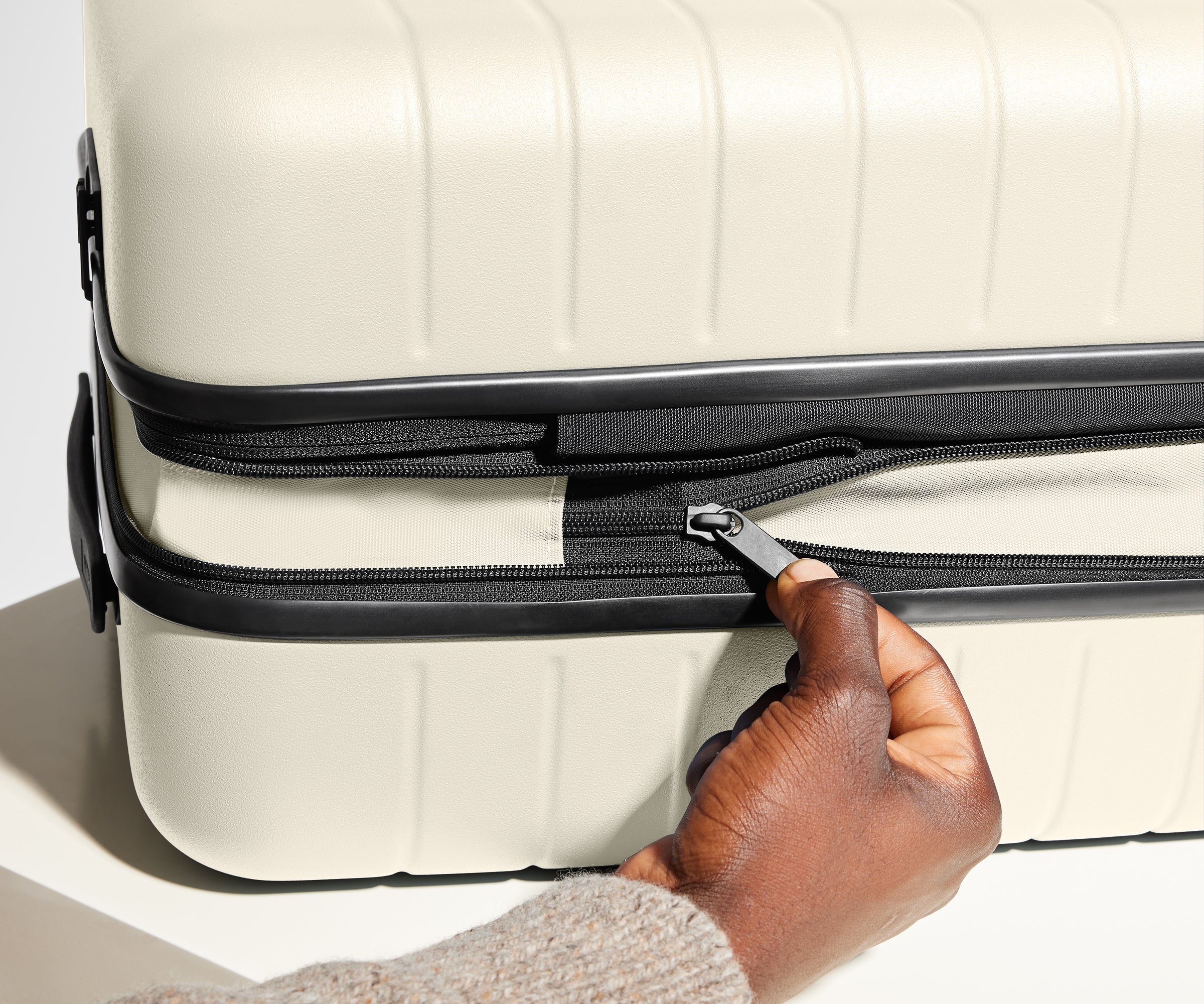Away RSVP Yes Bundle Suitcase
