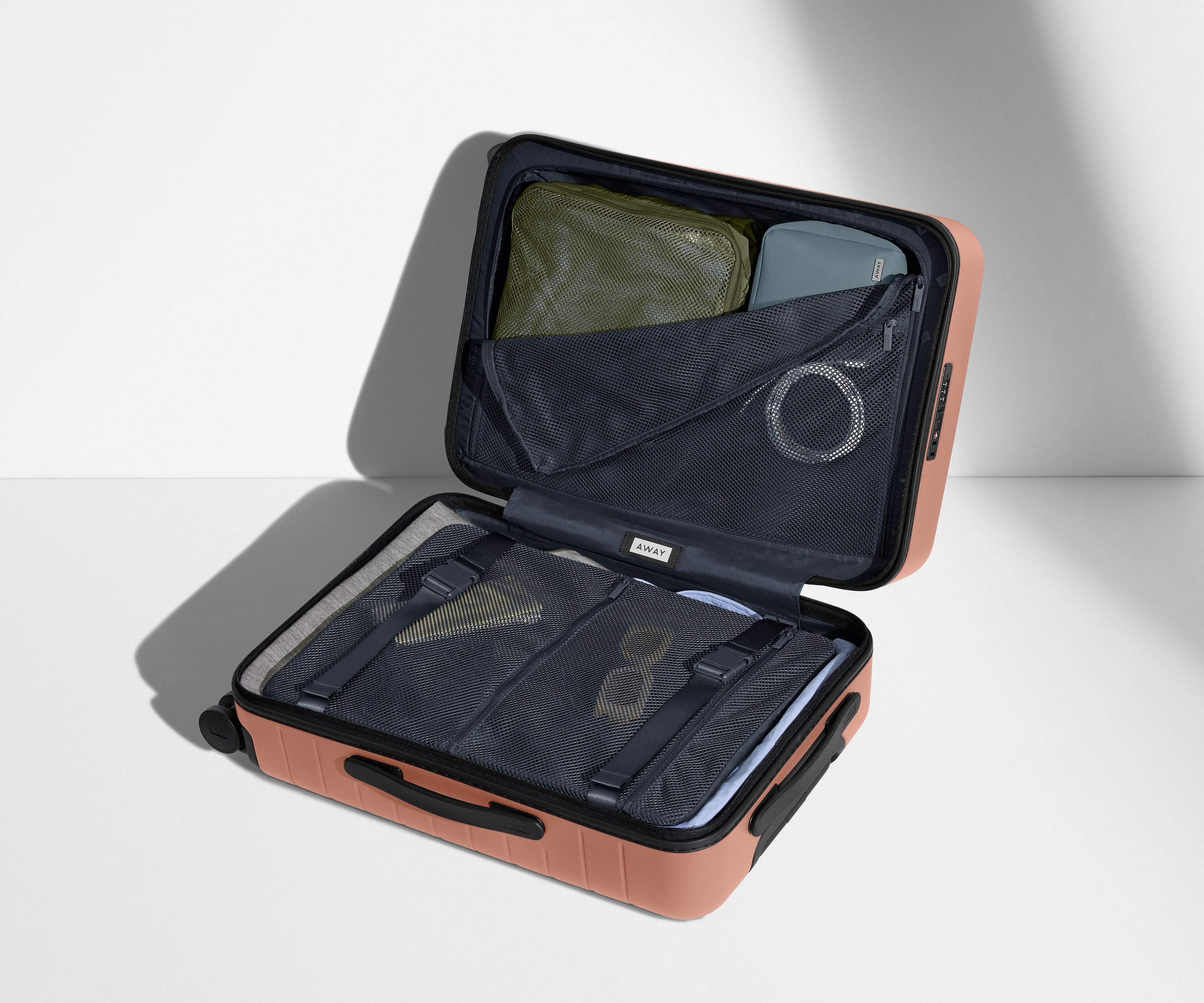Away The Bigger Carry-On Suitcase - Clay Pink