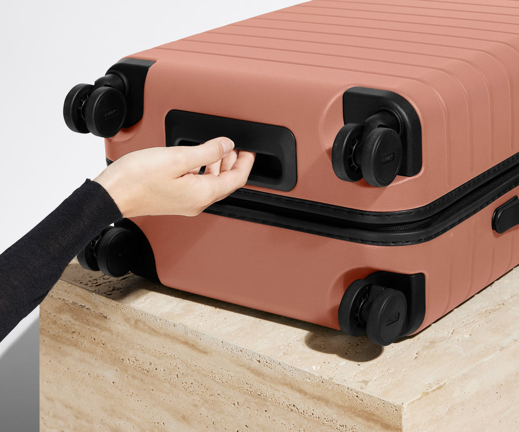 Away The Bigger Carry-On Suitcase - Clay Pink