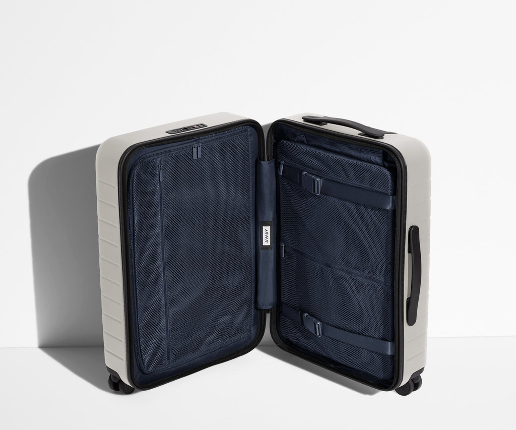 Away The Bigger Carry-On Suitcase - Cloud Gray