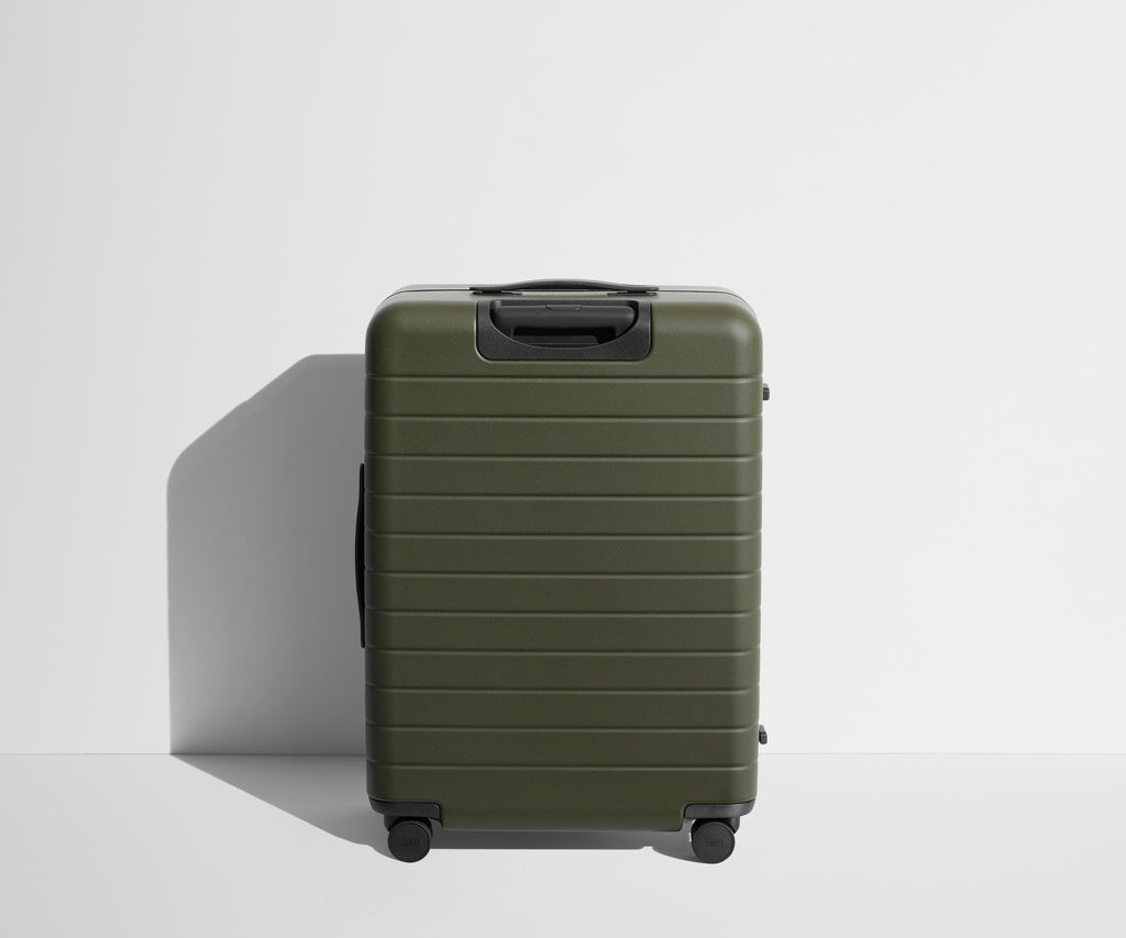 Away The Medium Flex Suitcase - Olive Green