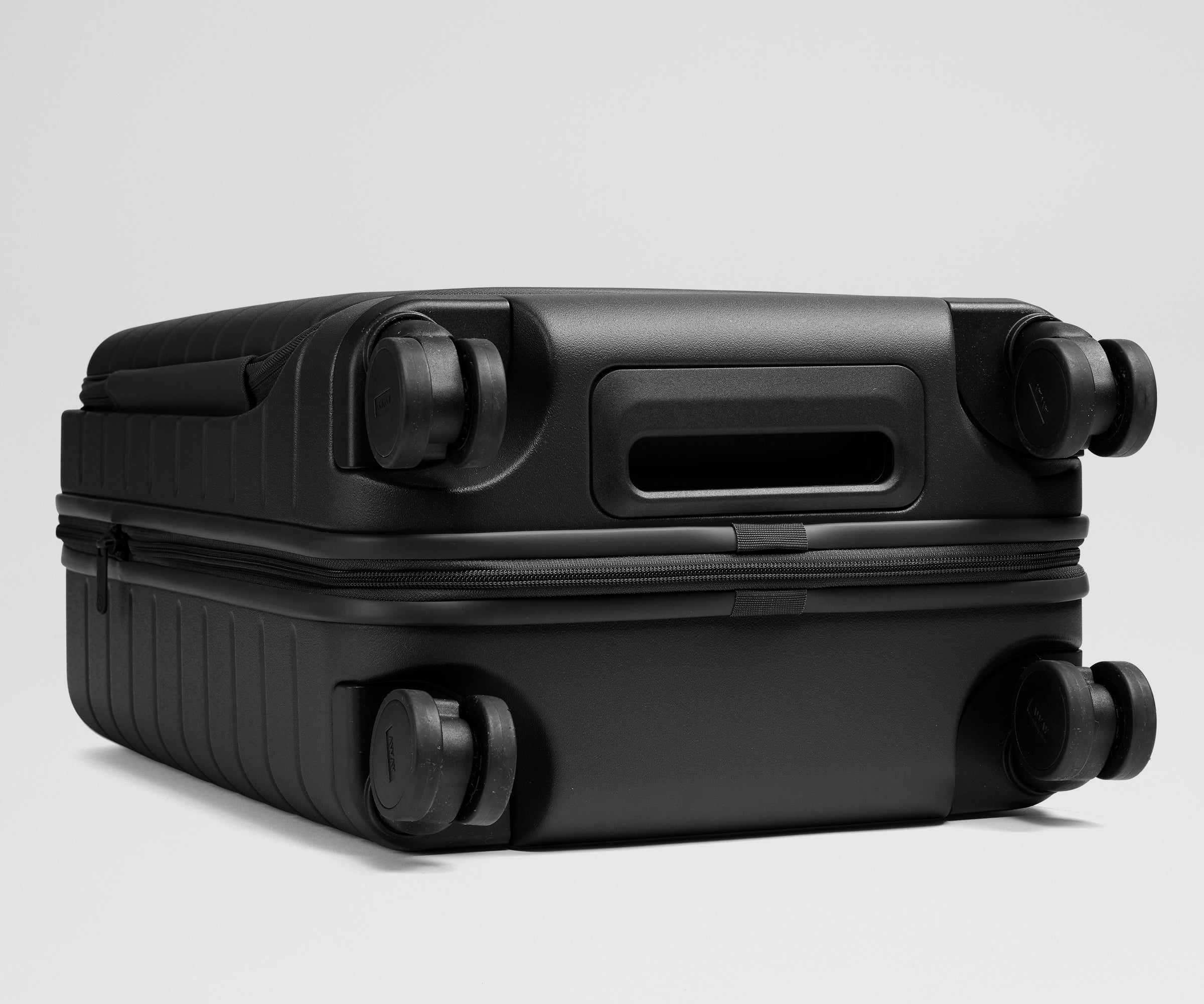 Away Topside Bigger Carry-On Suitcase - Jet Black