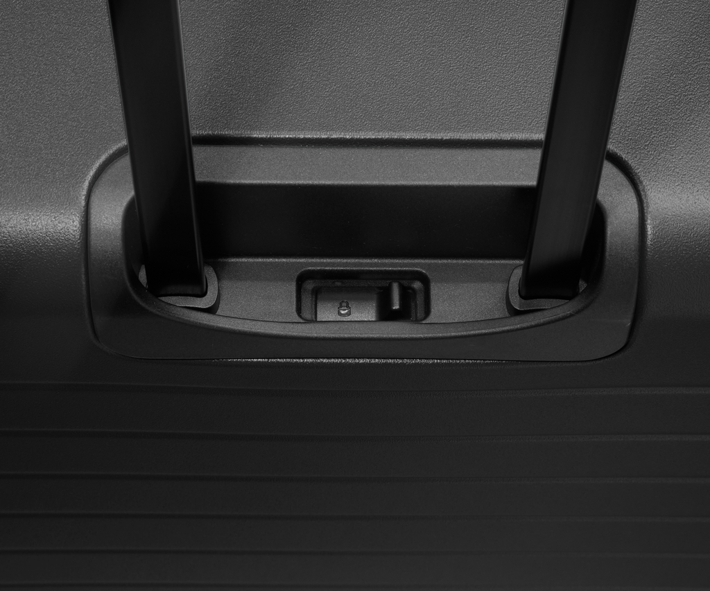 Away Topside Medium Trunk Suitcase - Jet Black