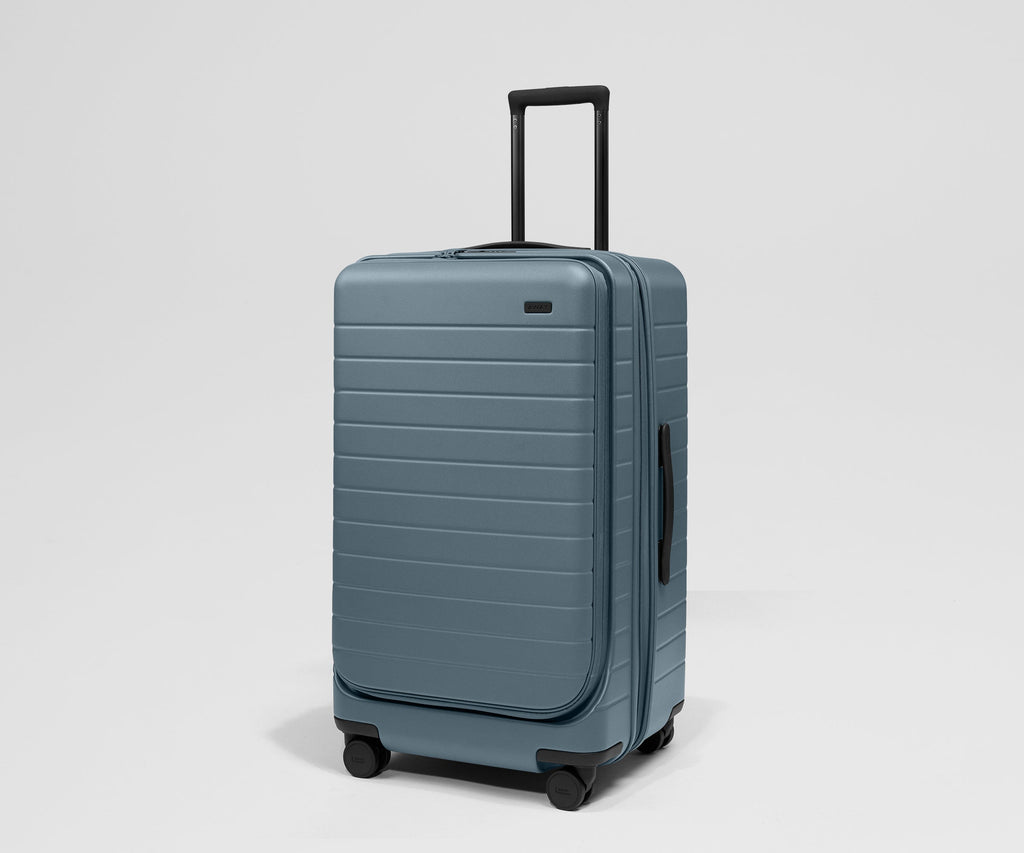 Away Smooth Departure Bundle Suitcase