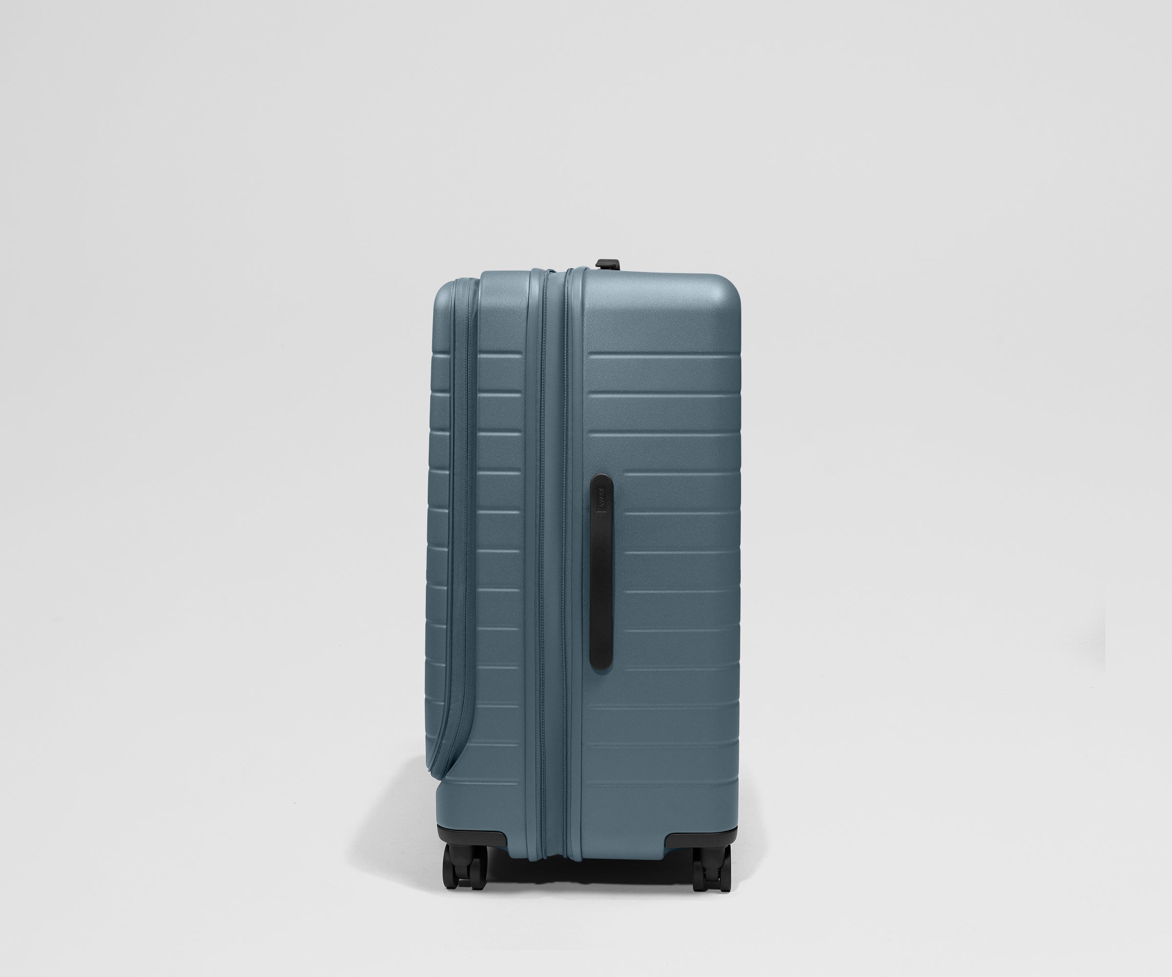 Away Topside Medium Trunk Suitcase - Coast Blue