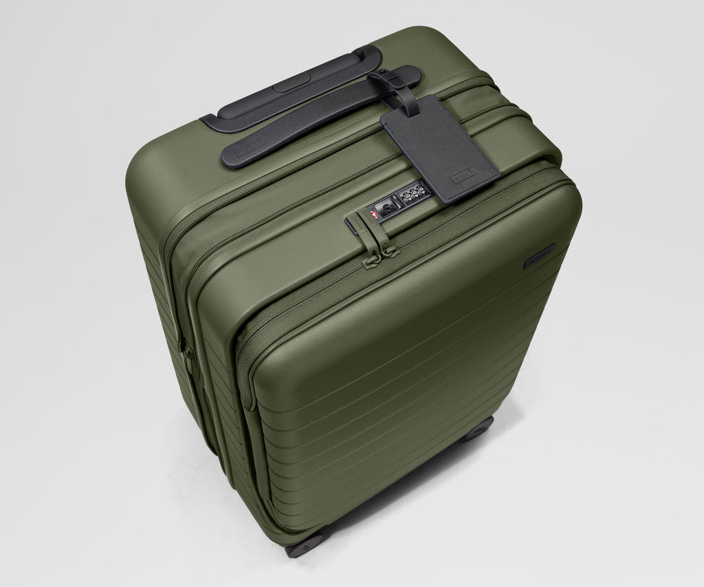 Away The Carry-On Travel Set Suitcase