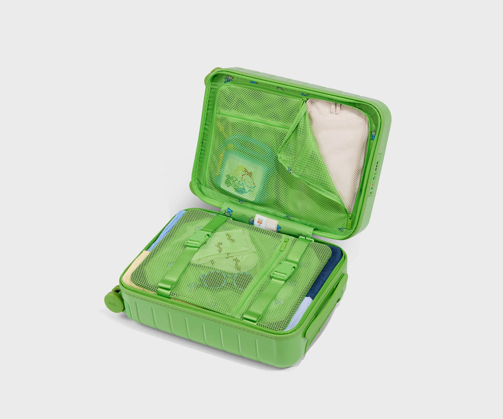 Away The Claw & Tech Bundle Travel Bundle