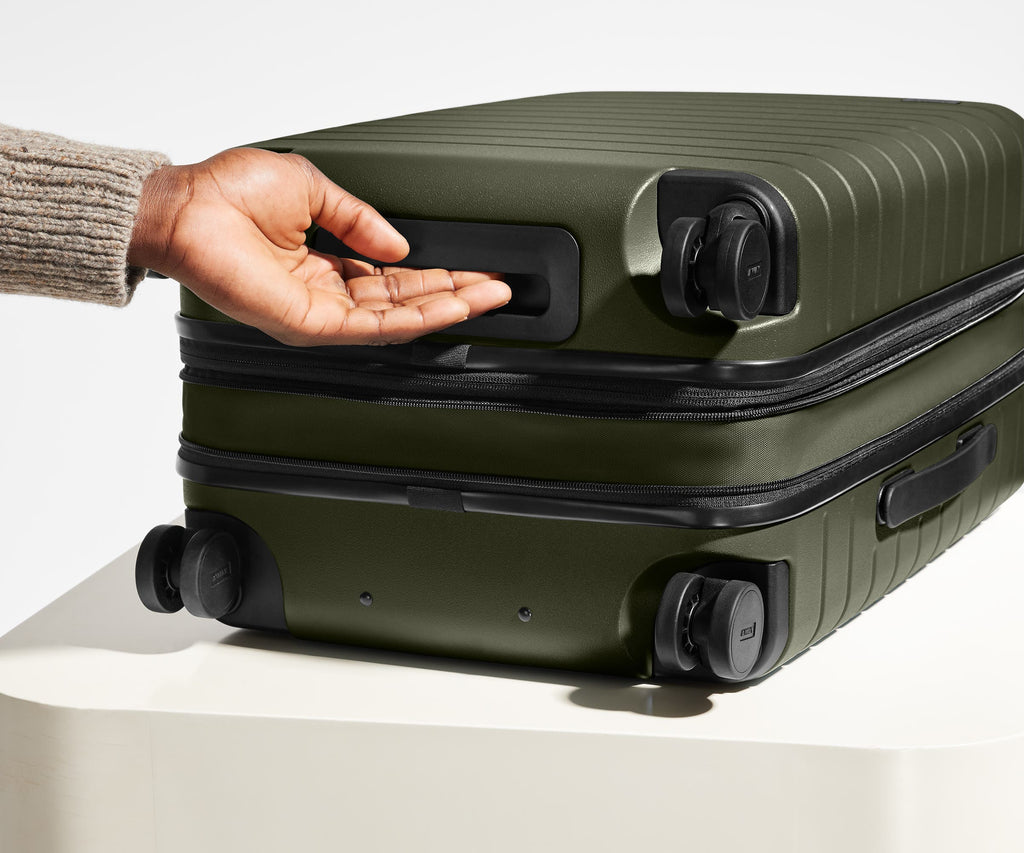 Away The Carry-On Flex Suitcase - Olive Green