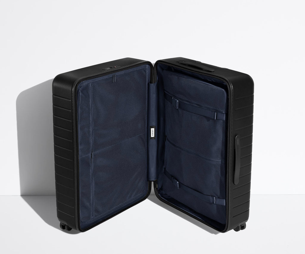 Away The Medium Suitcase - Jet Black