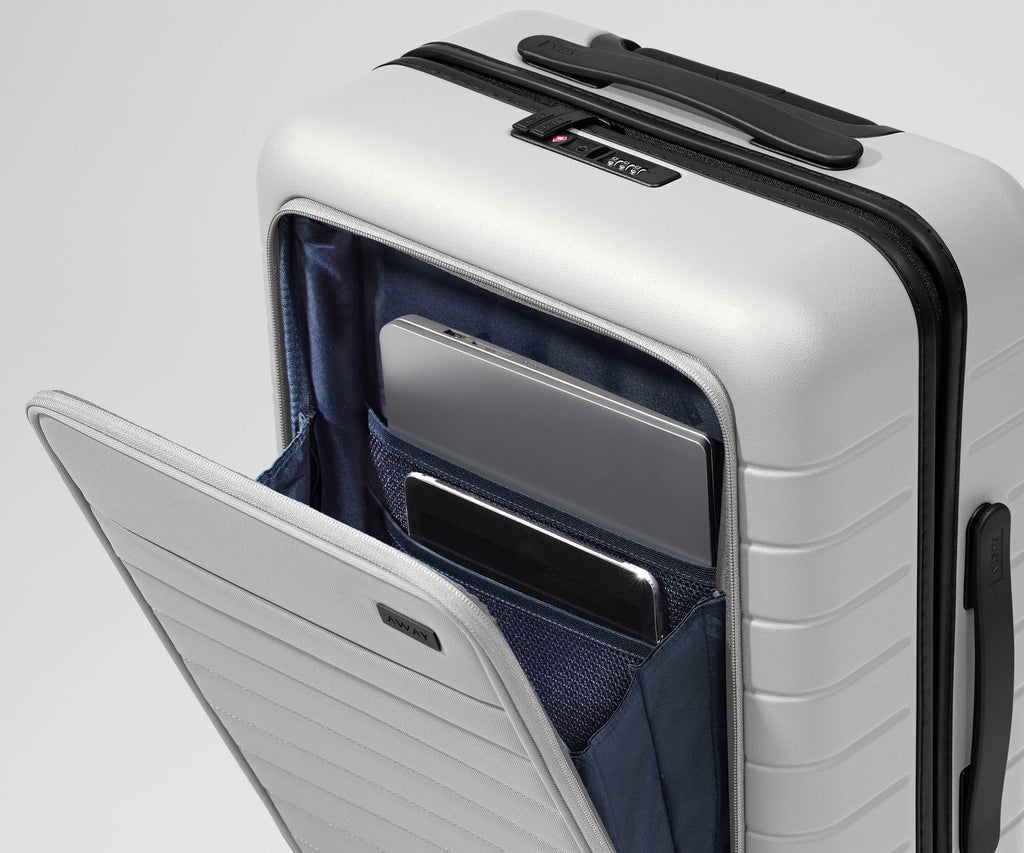 Away The Executive Bigger Carry-On Suitcase - Cloud Gray