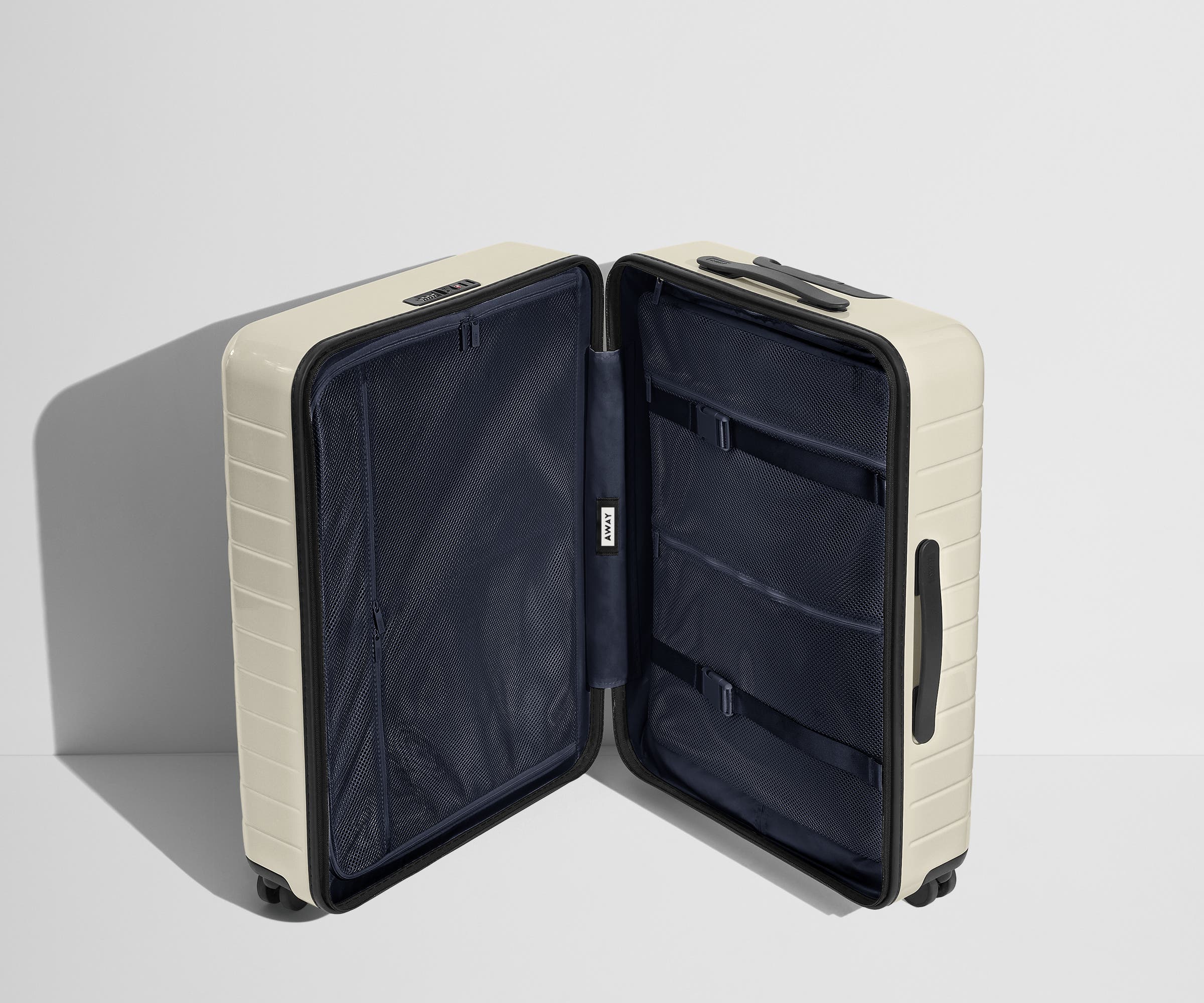 Away The Medium Suitcase - Salt White (Gloss)
