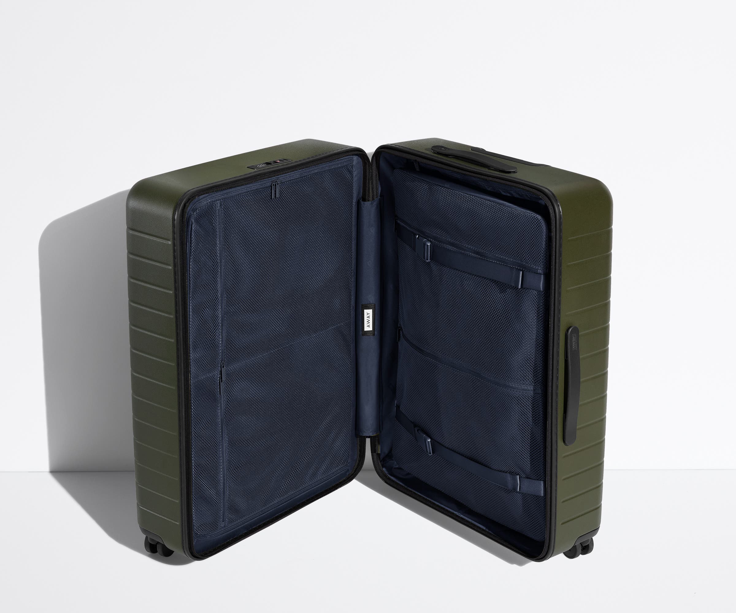 Away Explorer Essentials Bundle Suitcase